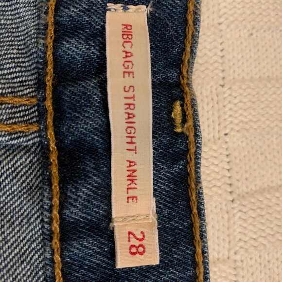 Levi's Ribcage Straight Jeans, Full Length, Size 28 - Picture 8 of 13